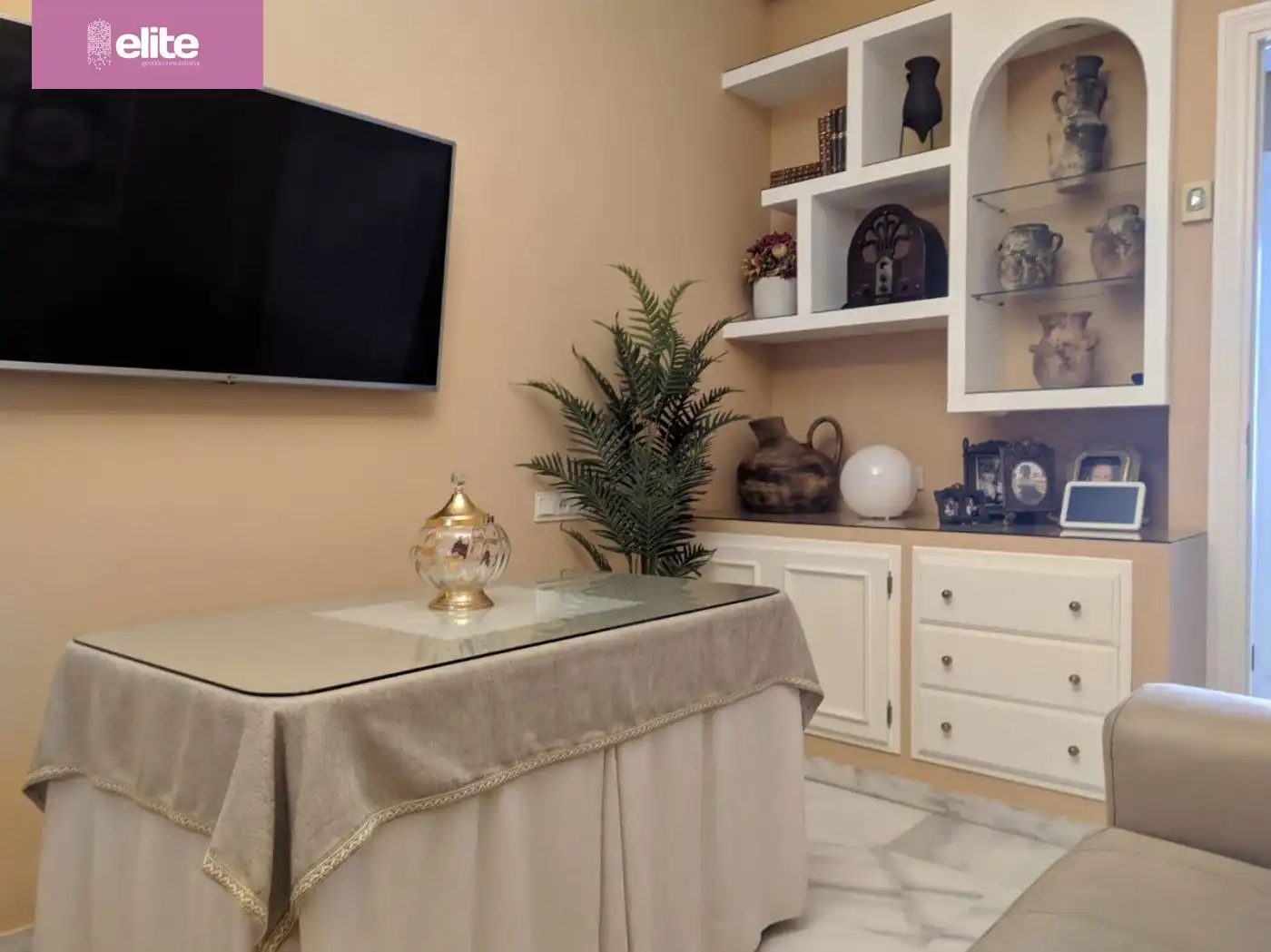 Living room of Flat for sale in Jerez de la Frontera  with Air Conditioner, Terrace and Storage room