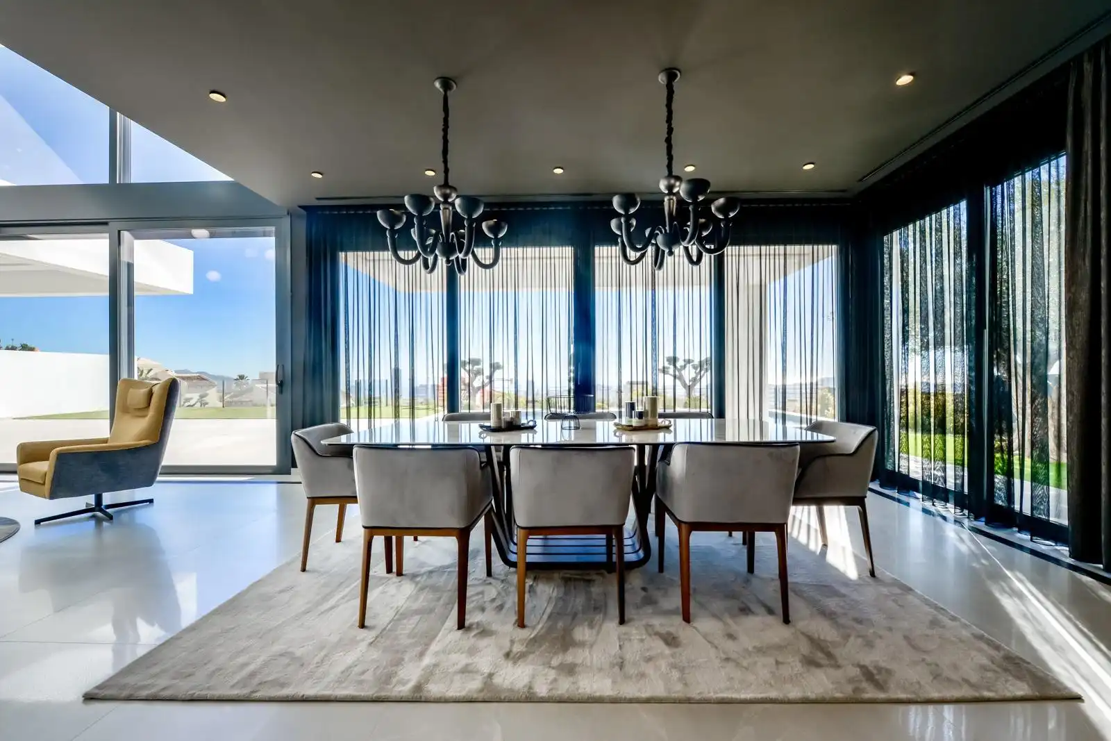 Chalet con piscina en venta en Golf Bahía, imagen 11