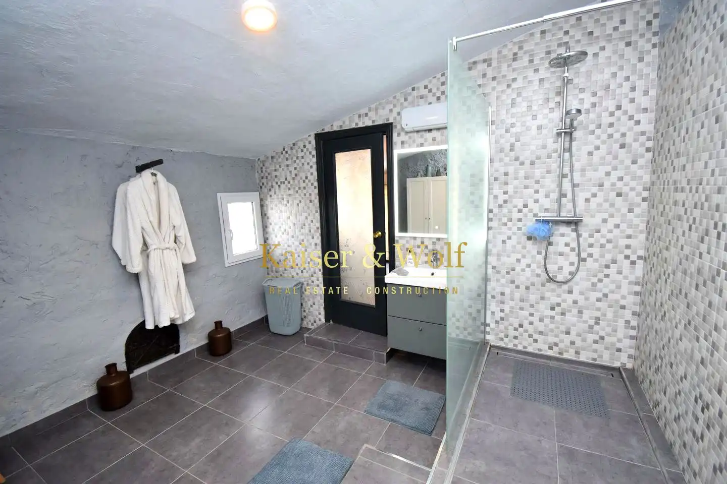 Baño de Finca rústica en venta en Elche / Elx con Aire acondicionado y Jardín privado