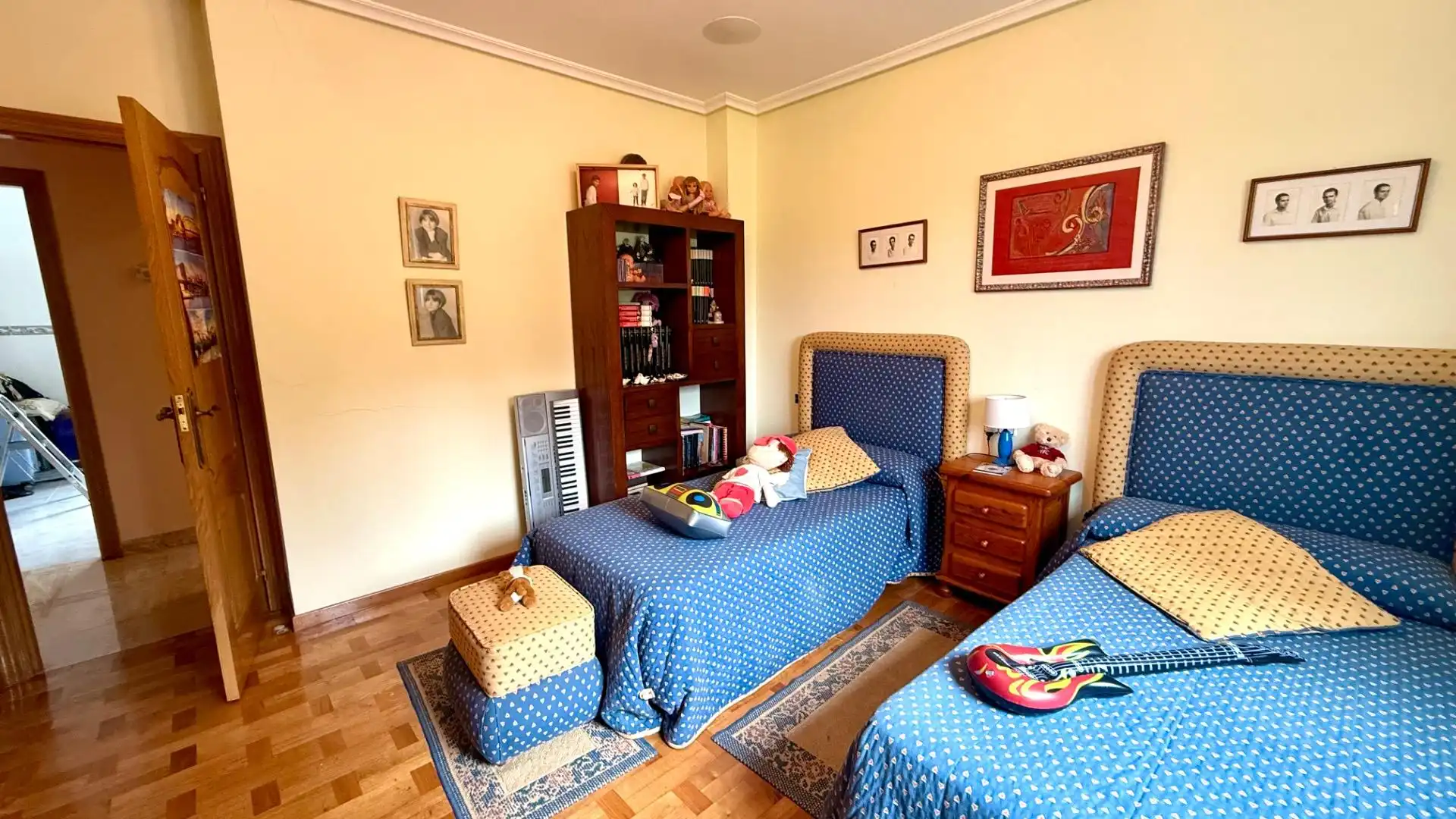 Bedroom of Country homes for sale in Toén  with Private garden, Storage room and Swimming Pool