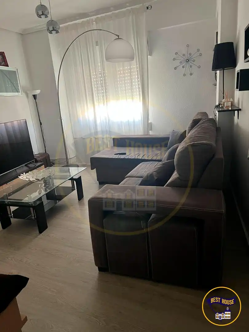 Sala de estar de Piso en venta en Cuenca Capital con Terraza y Amueblado