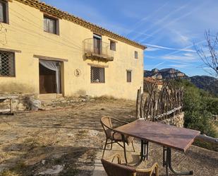 Vista exterior de Finca rústica en venda en Vallibona amb Jardí privat, Terrassa i Moblat