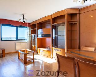 Living room of Flat to rent in Parla  with Air Conditioner and Swimming Pool