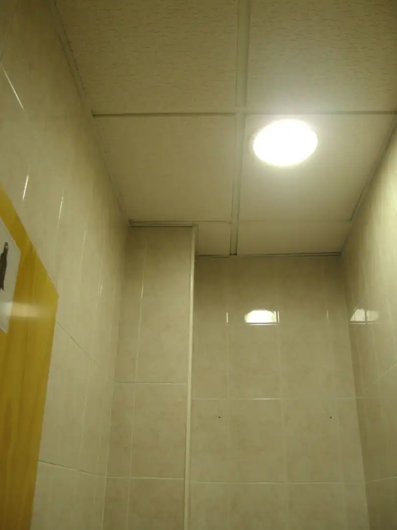 Badezimmer von Fabrikhallen zur Miete in Alcalá de Guadaira