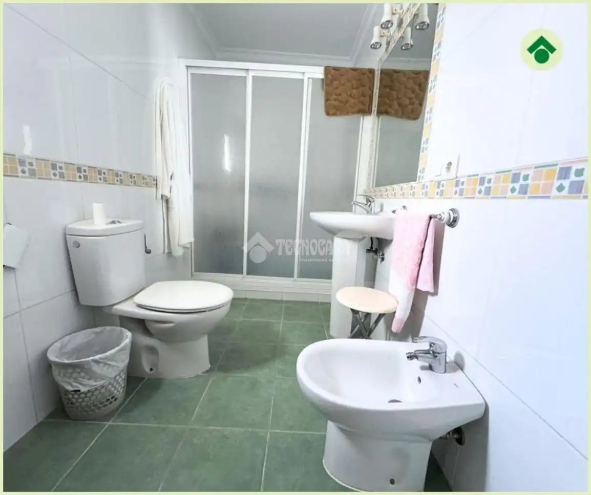 Baño de Casa o chalet en venta en Las Cabezas de San Juan
