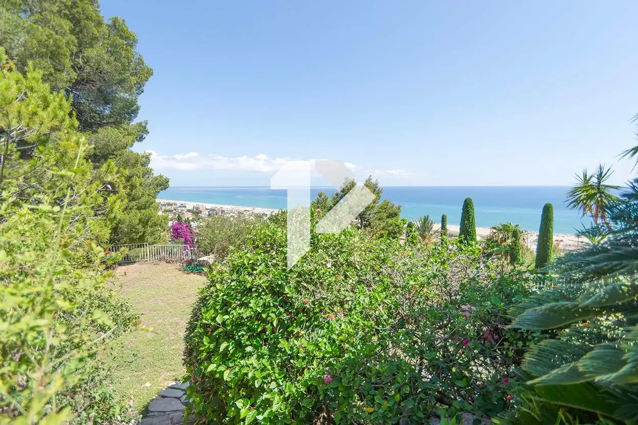 Garden of Houses for sale in Castelldefels  with Private garden, Terrace and Community pool