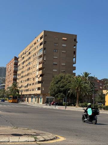 Piso en Alquiler en Carrer de Josep Bea i Izquierdo, 5 - 1 en Barrio de Benicalap