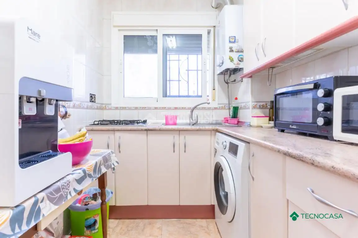 Kitchen of Flat for sale in Roquetas de Mar  with Terrace