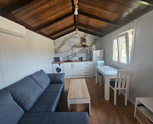 Sala d'estar de Finca rústica de lloguer en Guaro amb Aire condicionat, Calefacció i Jardí privat