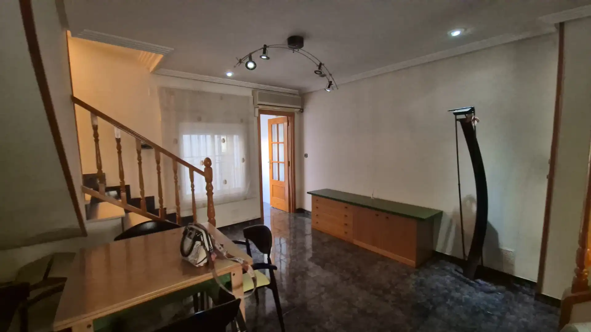 Casa adosada en venda en Alcantarilla amb Terrassa, Moblat i Balcó