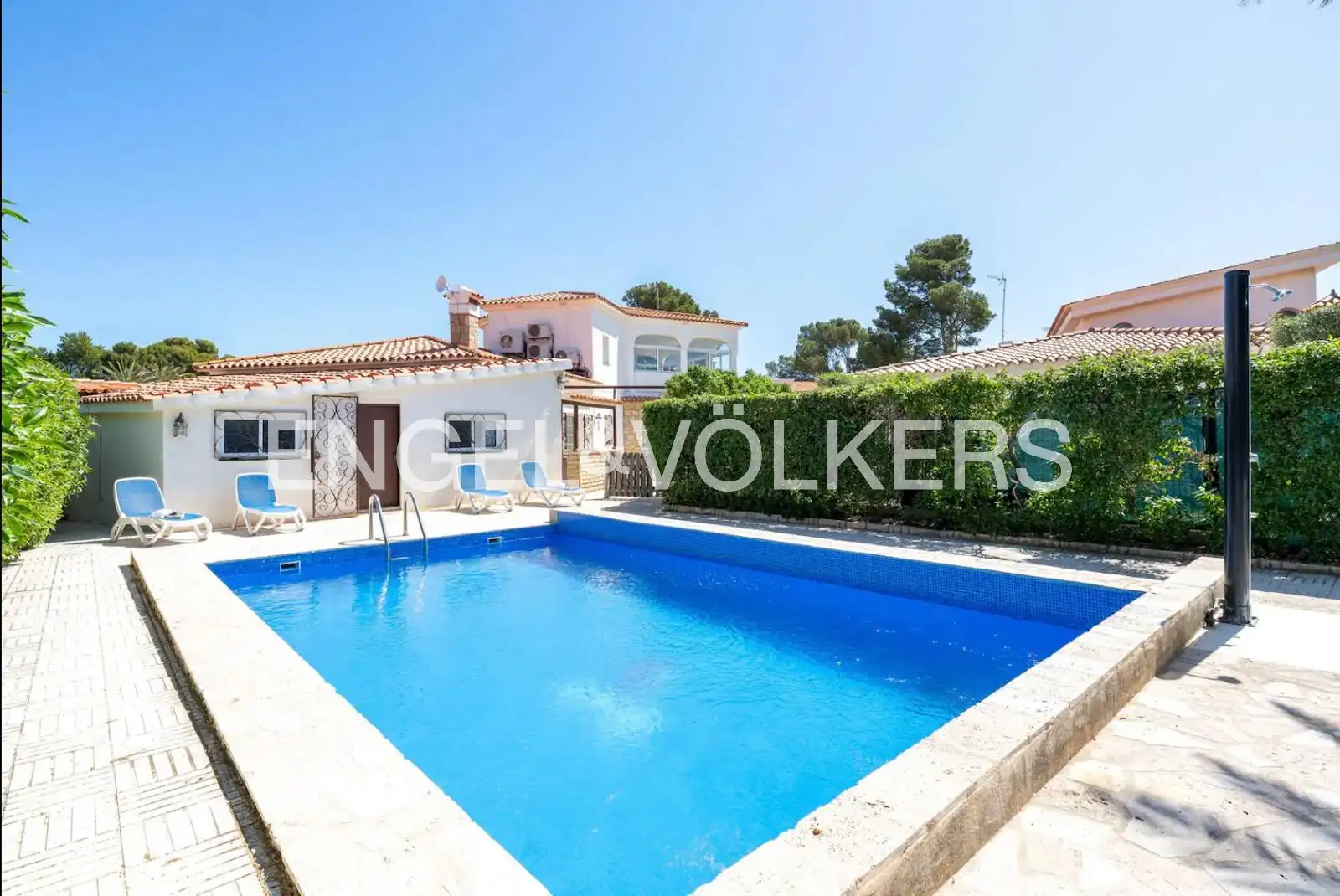 Chalet con terraza en venta en Carrer Gregal 9, imagen 4