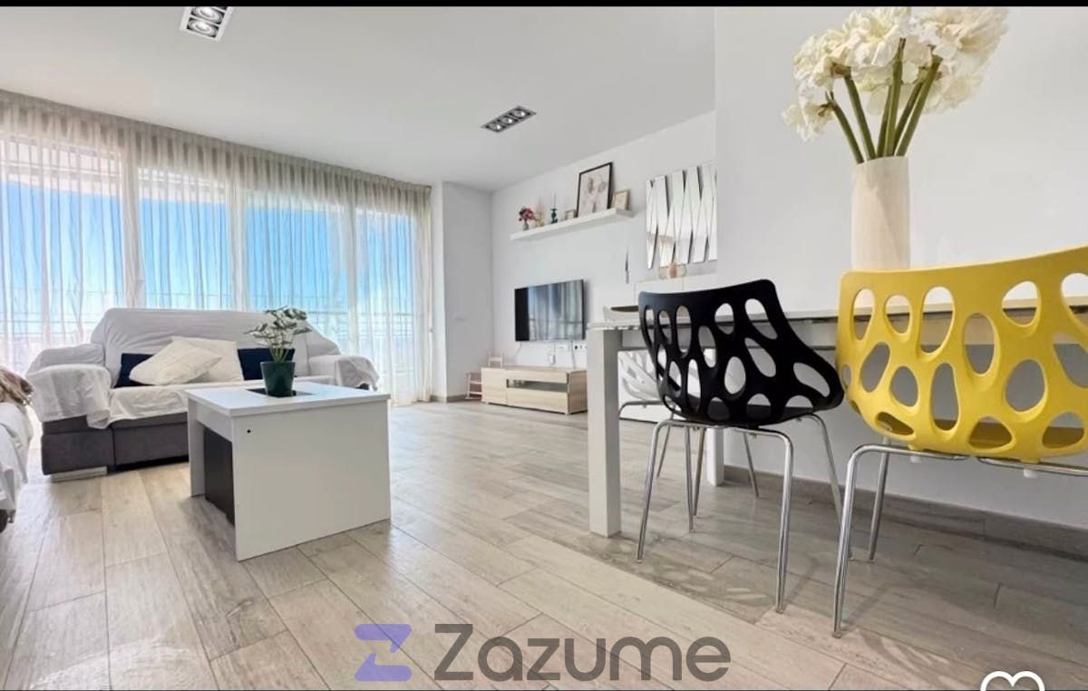 Living room of Flat for rent in Torrevieja  with Air Conditioner, Heating and Terrace