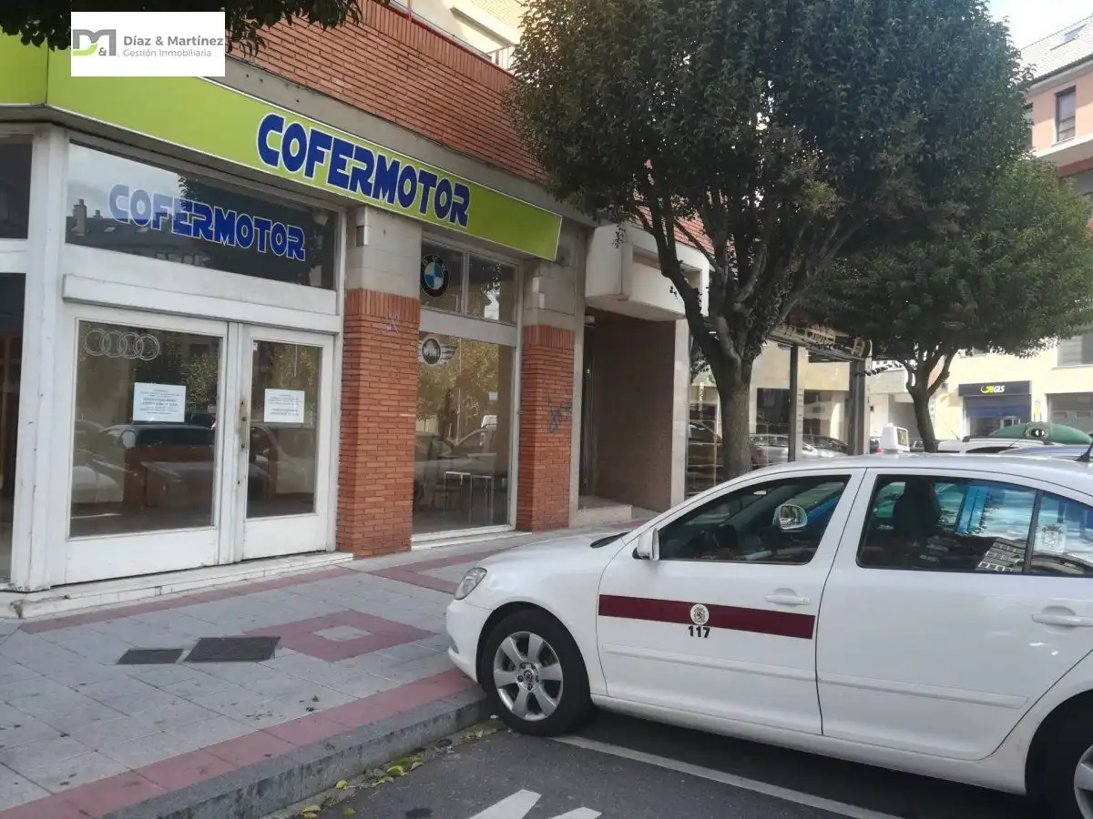Local comercial en venda a San Claudio - La Chantría, imagen 2