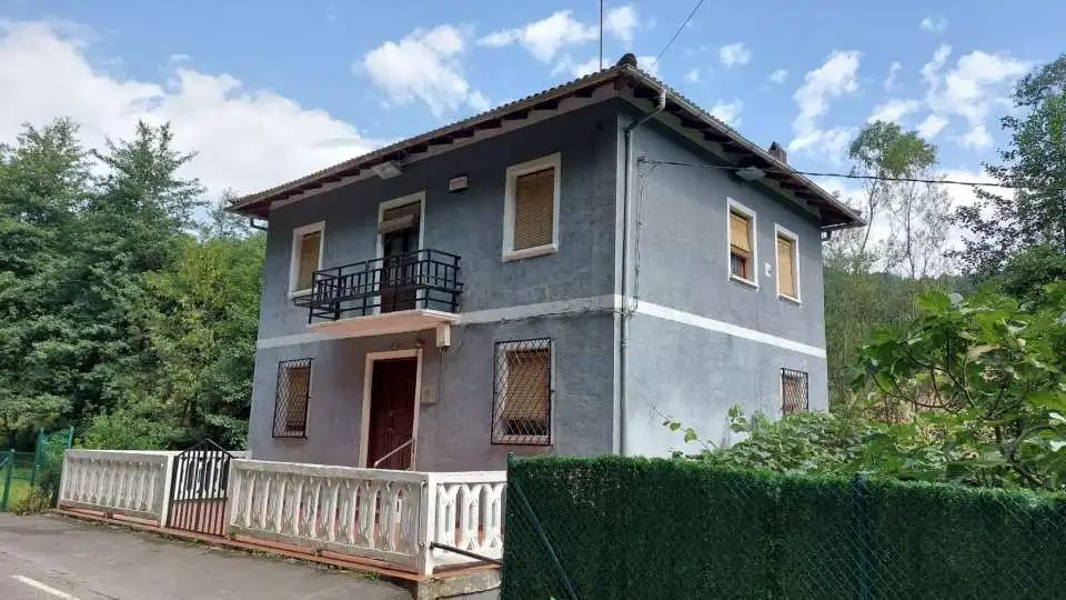 Vista exterior de Finca rústica en venda en Igorre amb Calefacció, Jardí privat i Terrassa