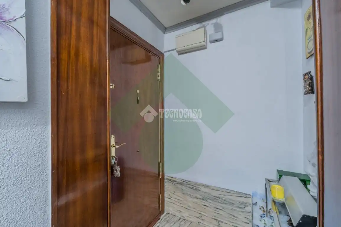 Flat for sale in Madrid  with Heating, Terrace and Balcony