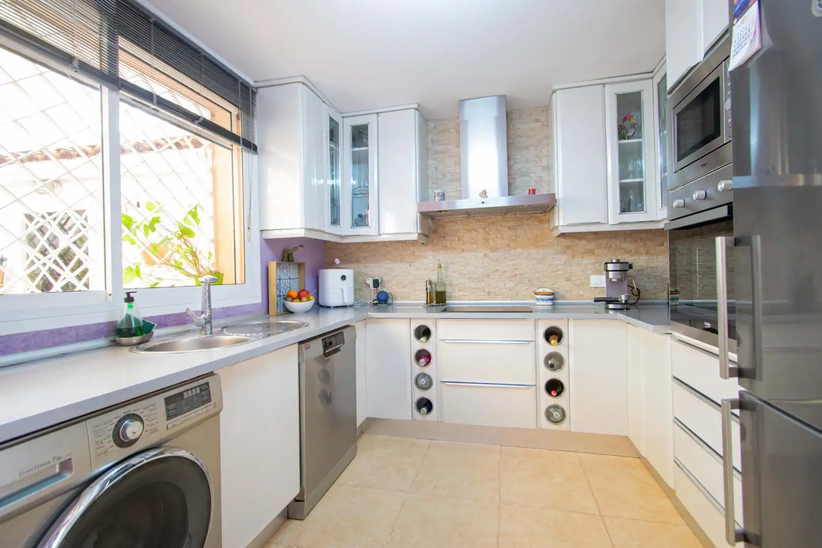 Kitchen of Detached homes for sale in Sevilla  with Storage room and Community pool