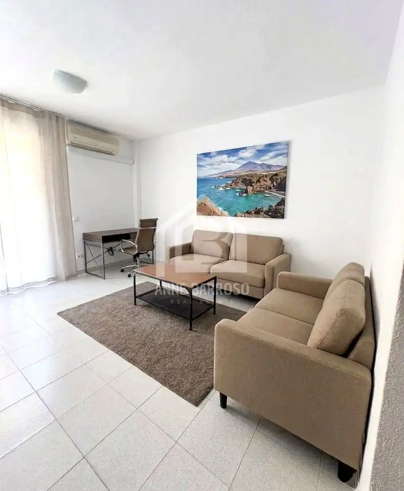 Sala d'estar de Planta baixa en venda en Adeje amb Terrassa