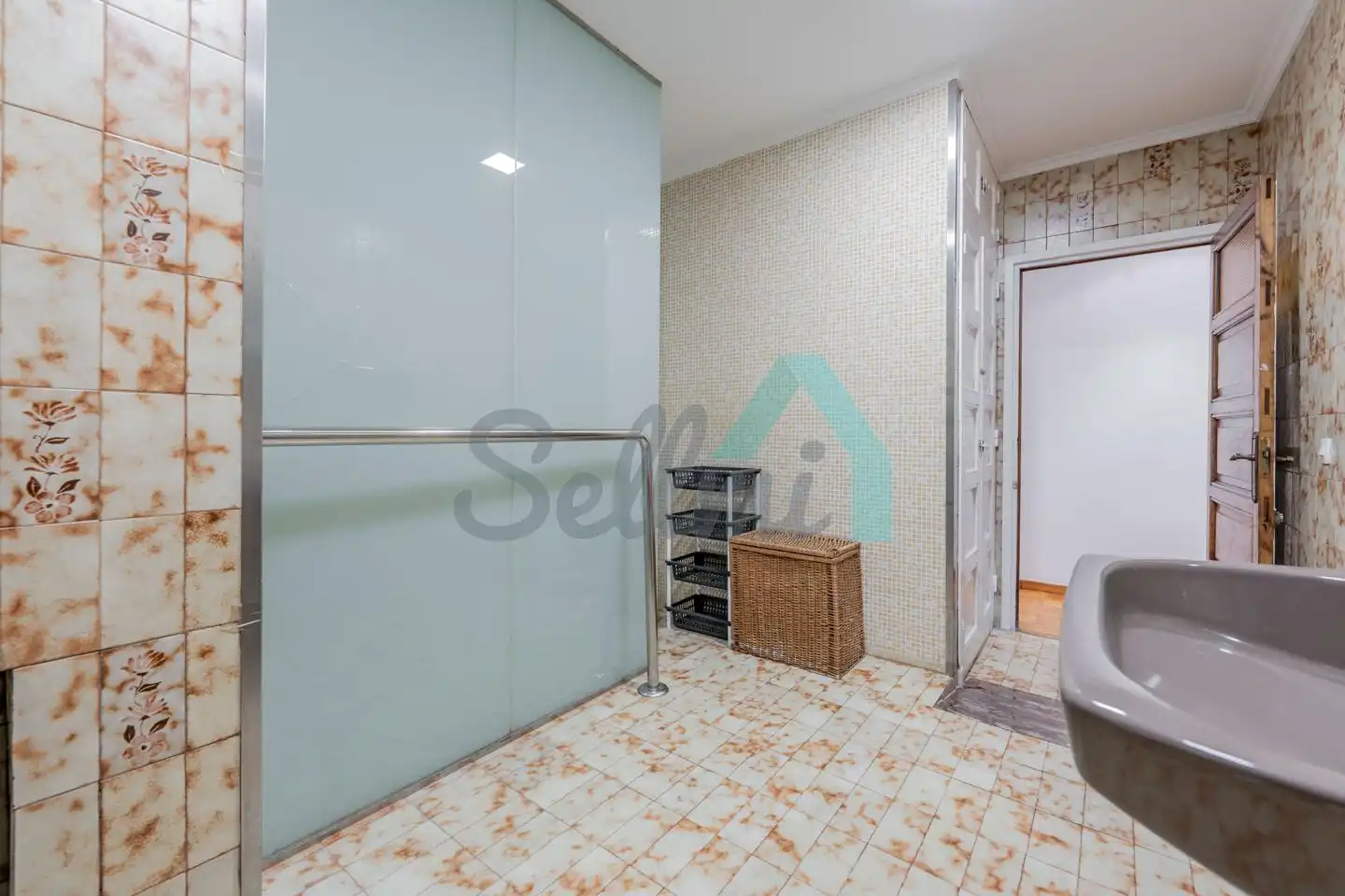 Flat for share in Oviedo   with Heating, Parquet flooring and Furnished