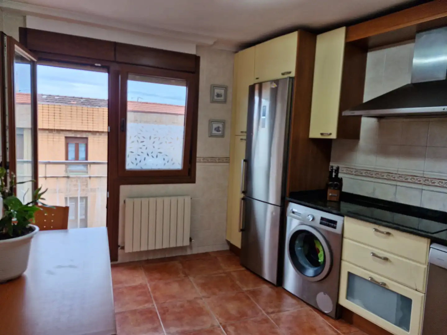 Cuina de Pis en venda en Barakaldo  amb Calefacció, Parquet i Moblat
