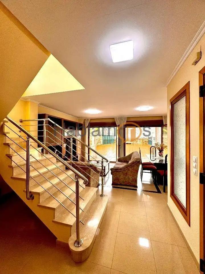 Casa o chalet en venta en Vilagarcía de Arousa con Calefacción, Jardín privado y Terraza