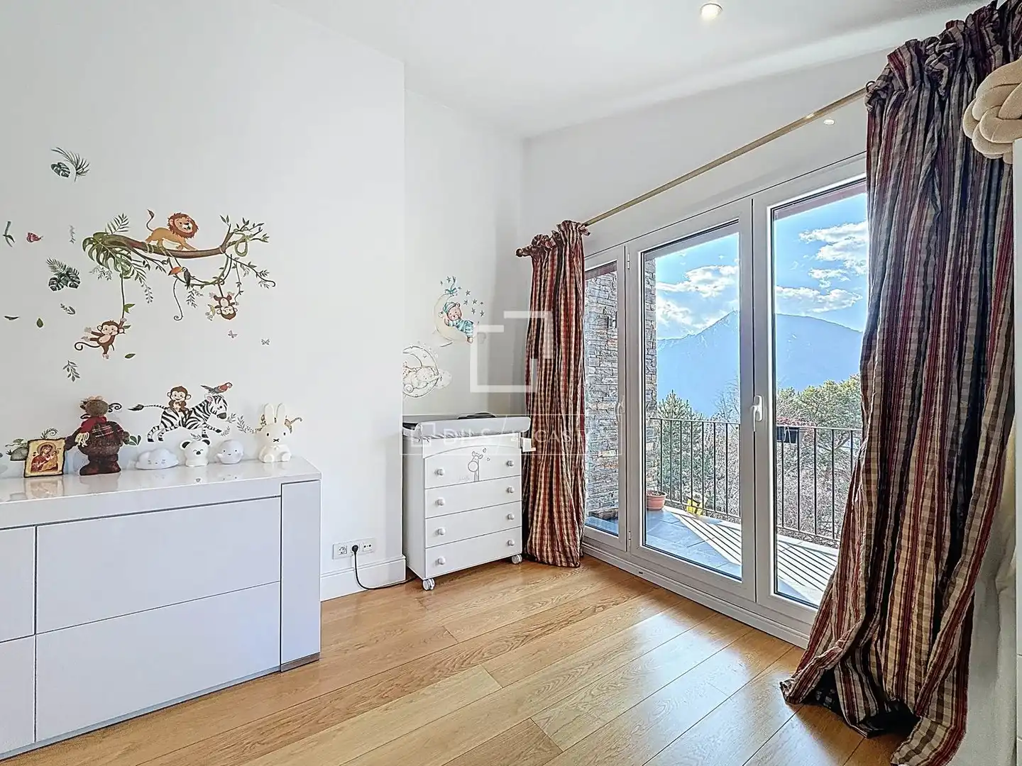 Habitación de Casa o chalet en venta en Escaldes – Engordany con Calefacción, Jardín privado y Parquet