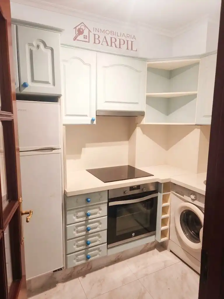 Flat for rent in Rúa de Rosalía de Castro, 80, Centro - Areal