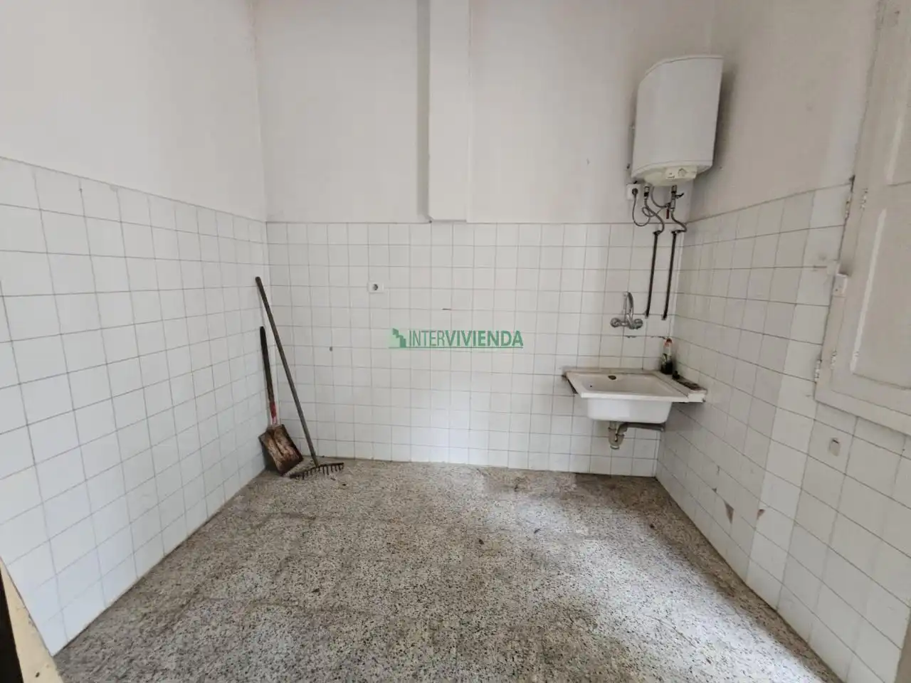 Cuina de Casa o xalet en venda en Vigo  amb Calefacció, Jardí privat i Parquet