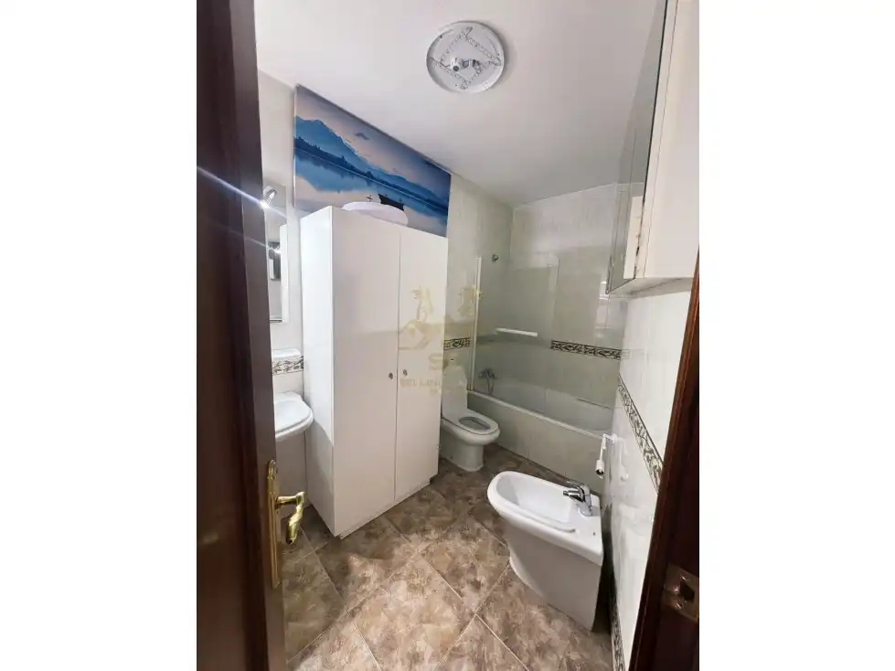 Baño de Apartamento en venta en Arona con Terraza y Amueblado