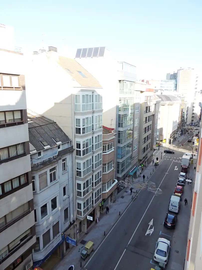Vista exterior de Piso de alquiler en A Coruña Capital  con Calefacción