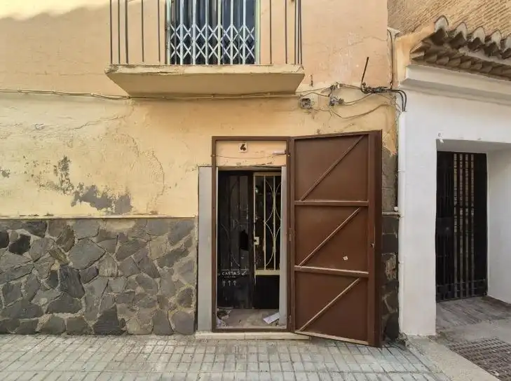 Außenansicht von Haus oder Chalet zum Verkauf in Guadix mit Balkon