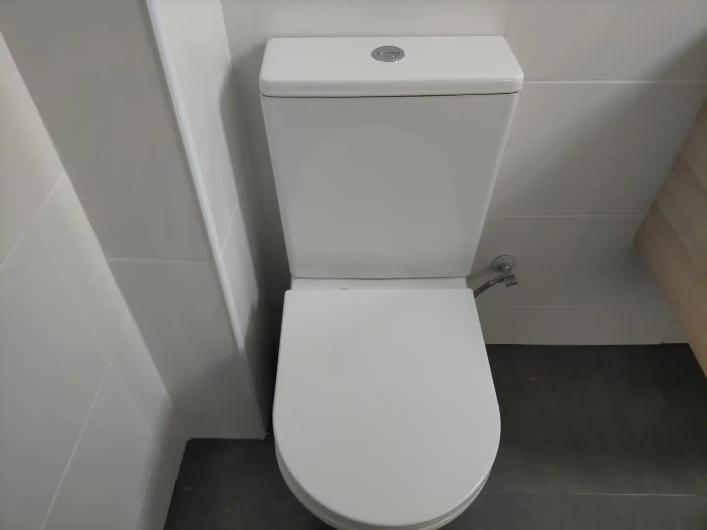 Baño de Local de alquiler en Sabadell