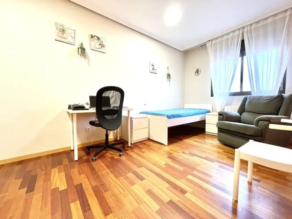 Piso de alquiler en DEL MEDITERRANEO, El Mirador - Grillero