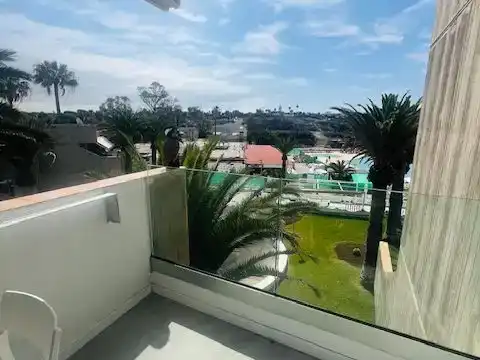 Terrasse von Wohnung zur Miete in Arona mit Schwimmbad