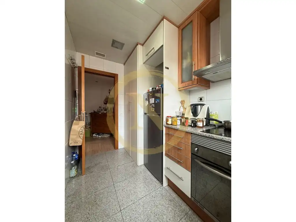 Kitchen of Attic for sale in Barcelona  with Air Conditioner