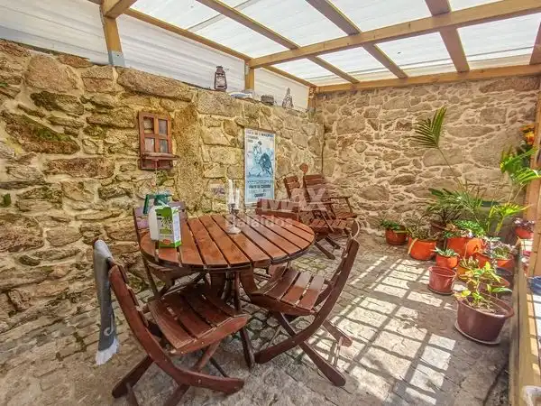 Terrassa de Casa o xalet en venda en O Rosal   amb Calefacció, Jardí privat i Terrassa
