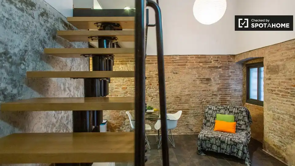 Flat for rent in El Raval