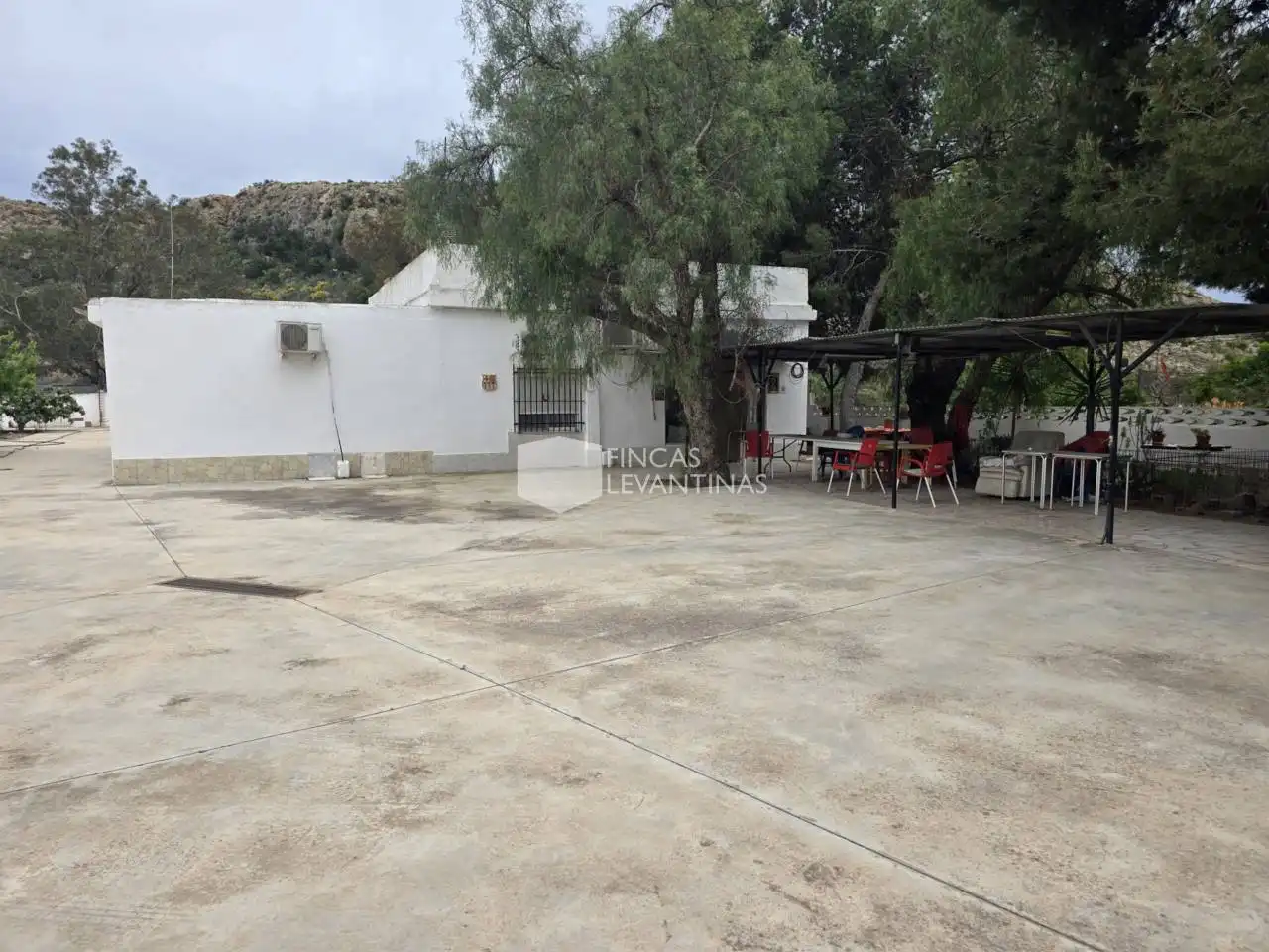 Vista exterior de Casa o chalet en venta en Novelda con Terraza y Piscina