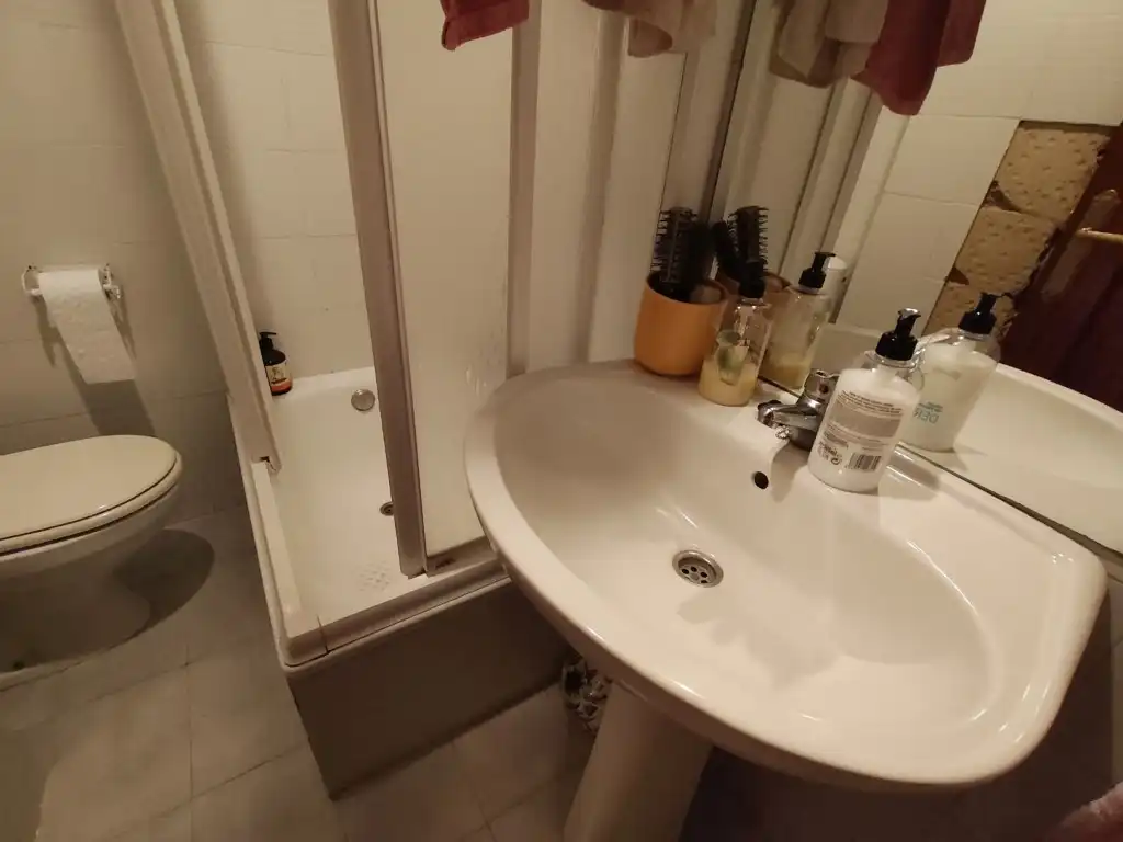 Bathroom of Flat for sale in Avilés