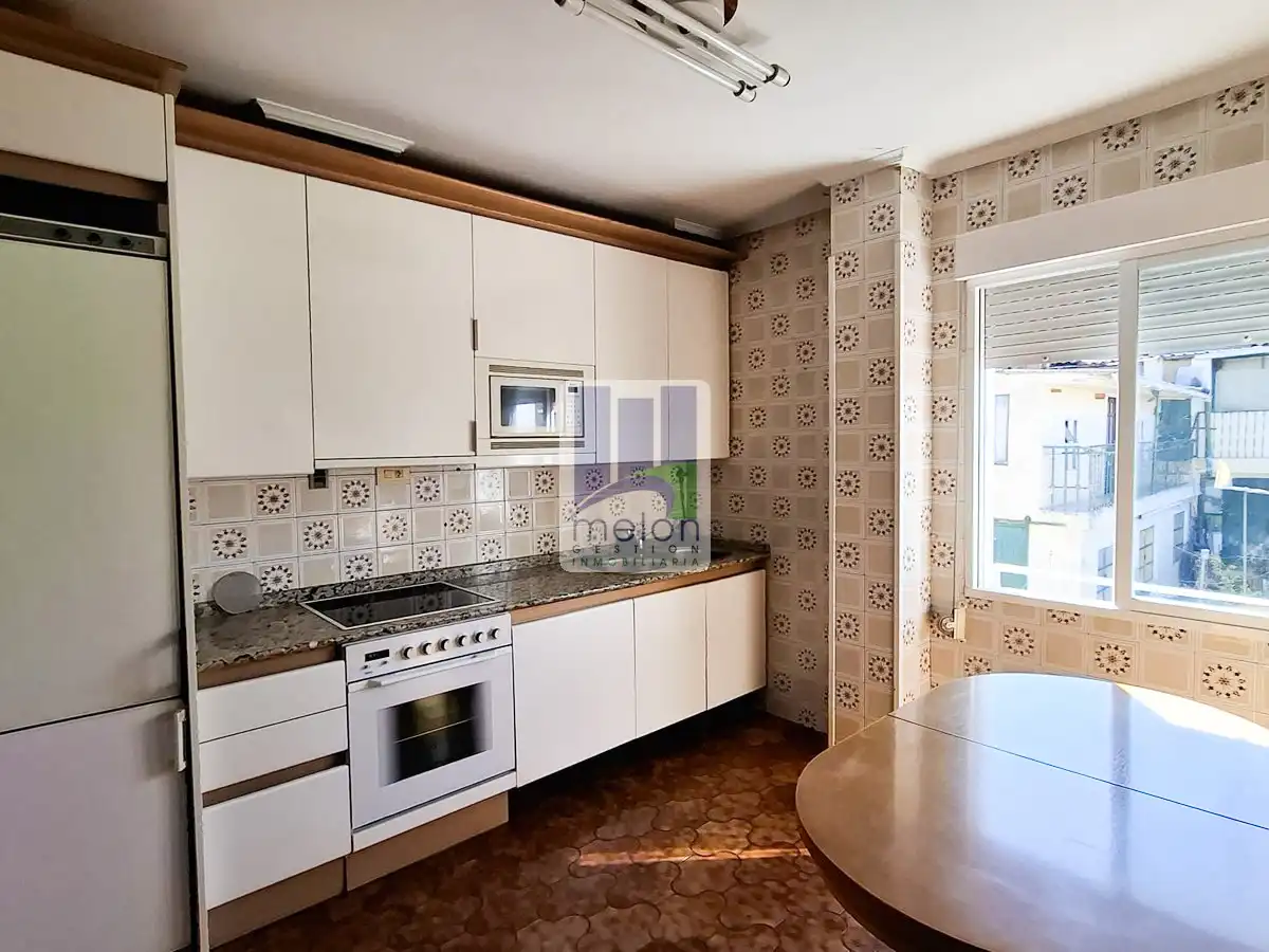 Cocina de Piso en venta en Burgos con Trastero