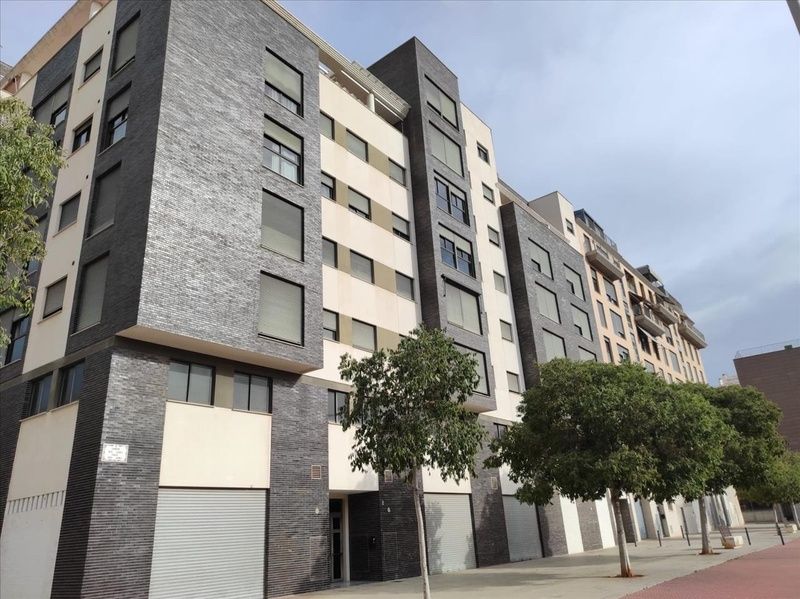 Garage zum Verkauf in RIO ADRA, Ensanche - Río Júcar