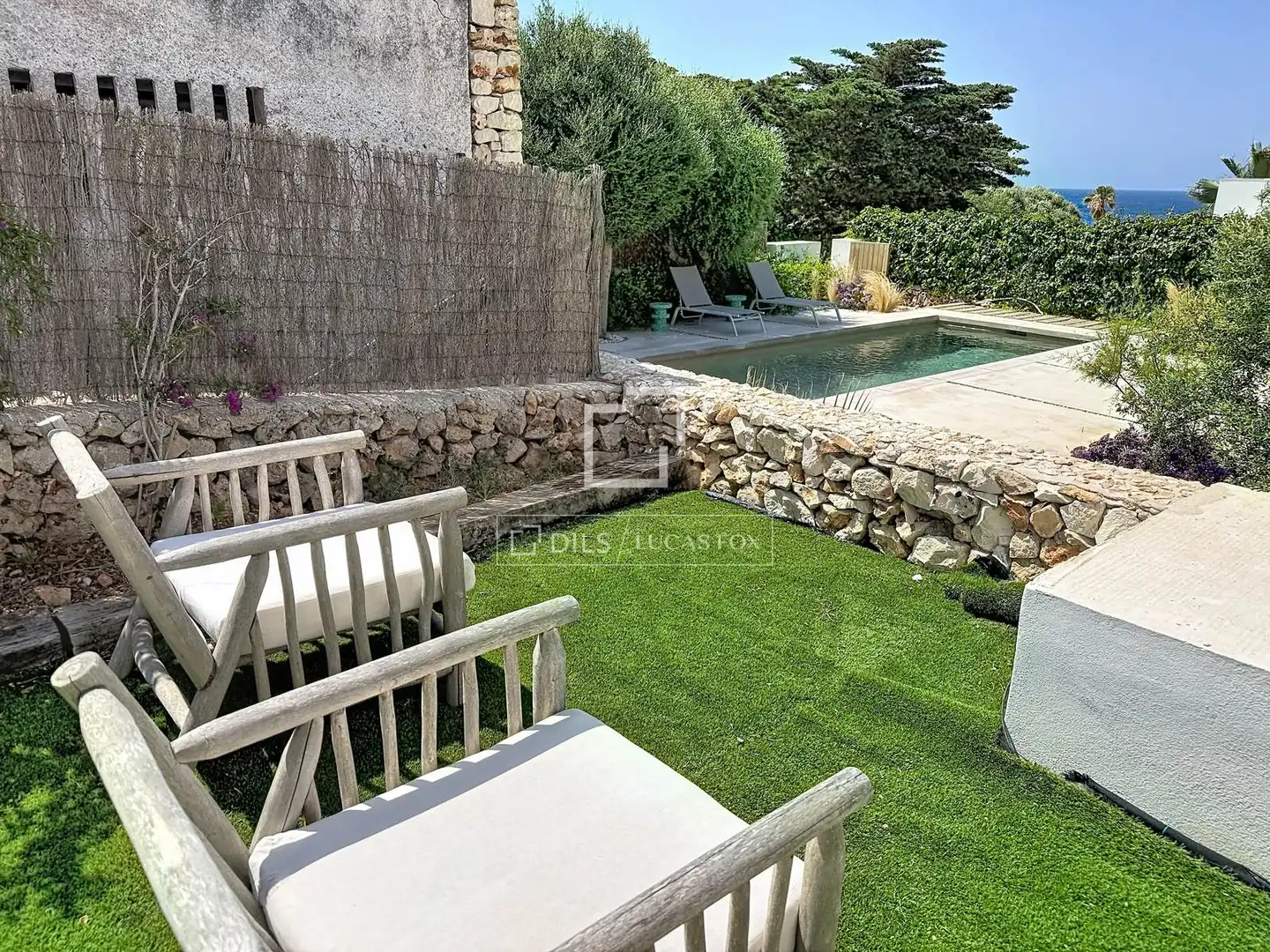 Terrassa de Casa o xalet en venda en Sant Lluís amb Aire condicionat, Calefacció i Jardí privat