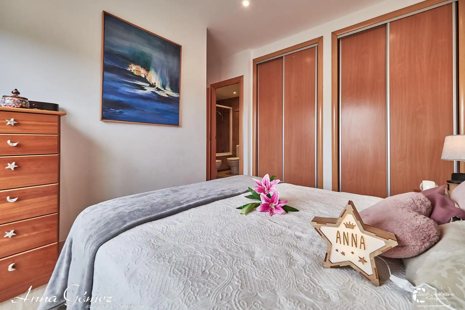 Schlafzimmer von Dachboden zum Verkauf in Calafell mit Heizung, Terrasse und Gemeinschaftspool