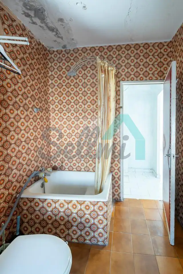 Bathroom of Flat for sale in Aller  with Terrace