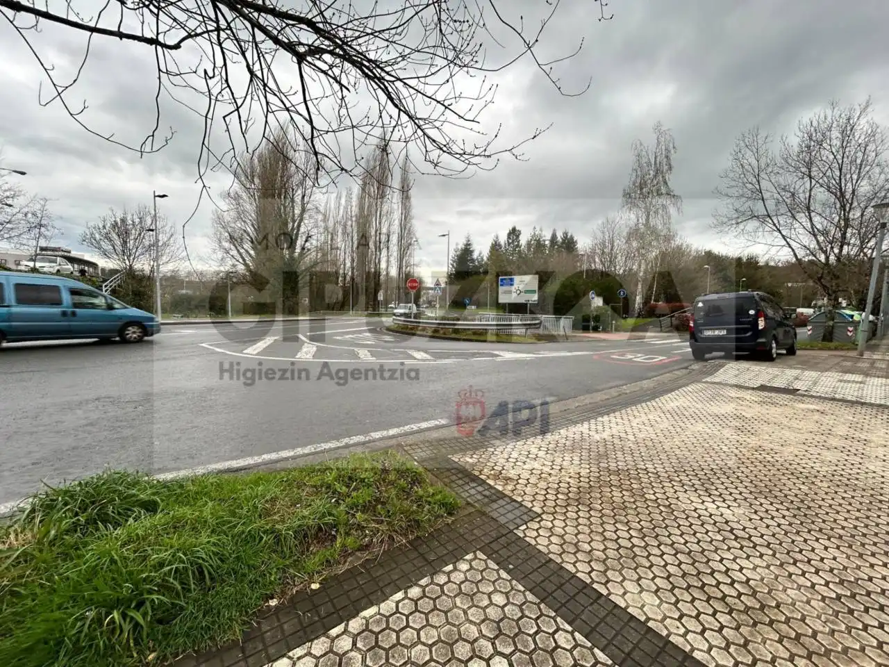 Parkplatz von Garage zum Verkauf in Astigarraga