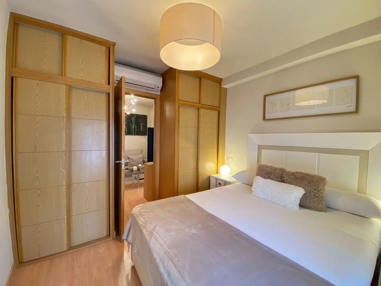 Bedroom of Buildings for sale in Marbella