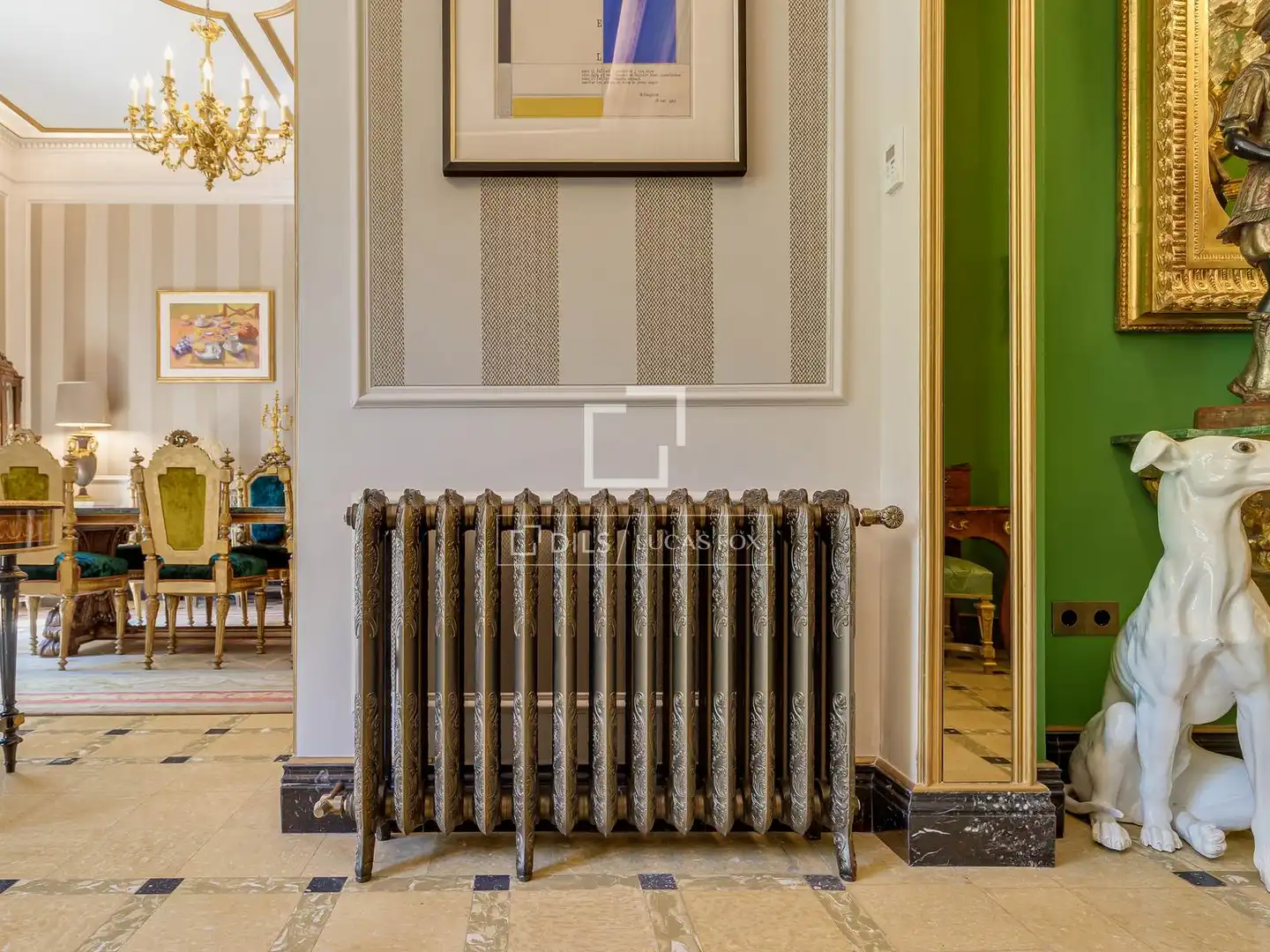 Flat for sale in Barcelona  with Air Conditioner, Heating and Furnished