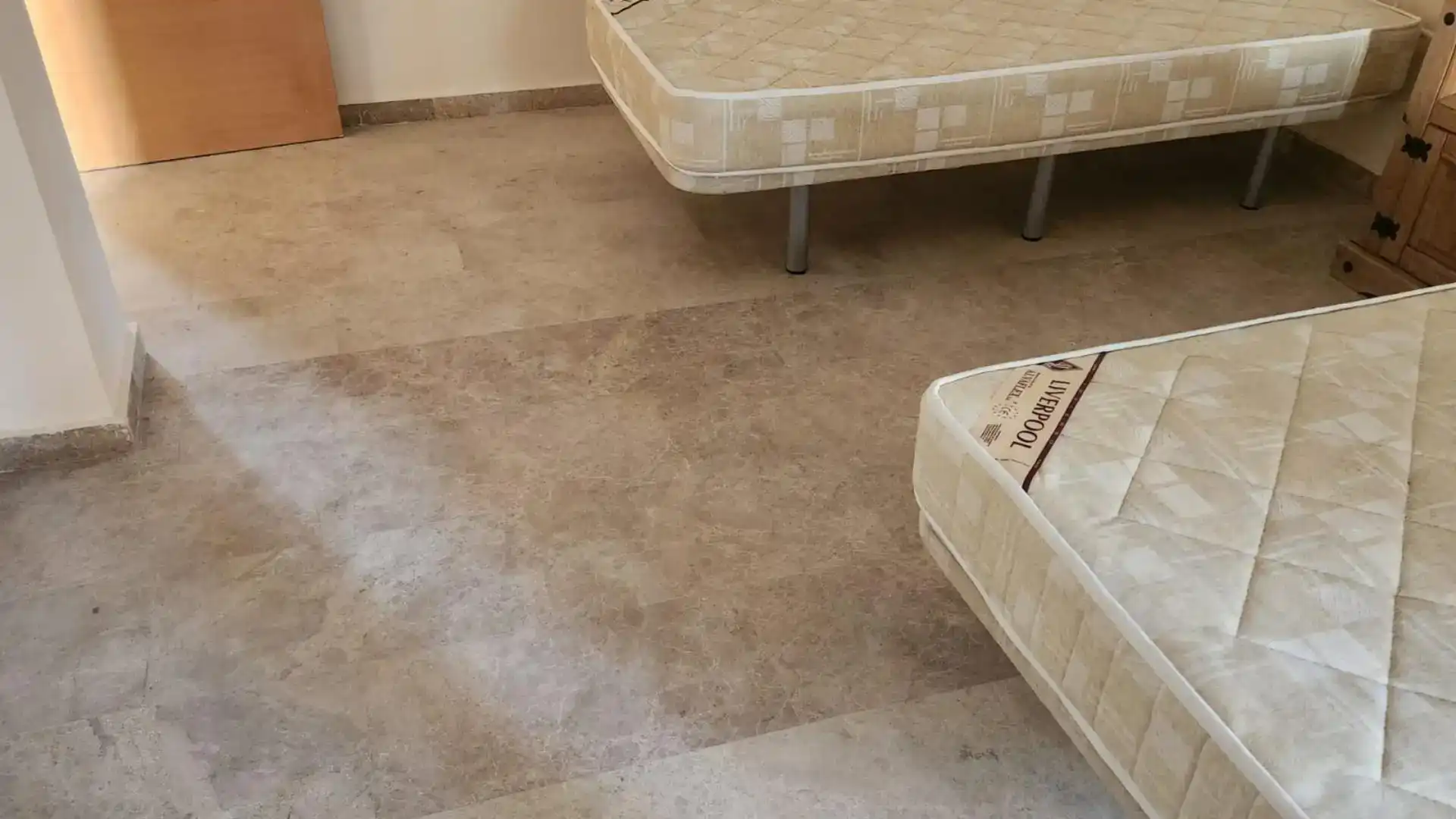Habitación de Dúplex en venta en Iznalloz con Aire acondicionado