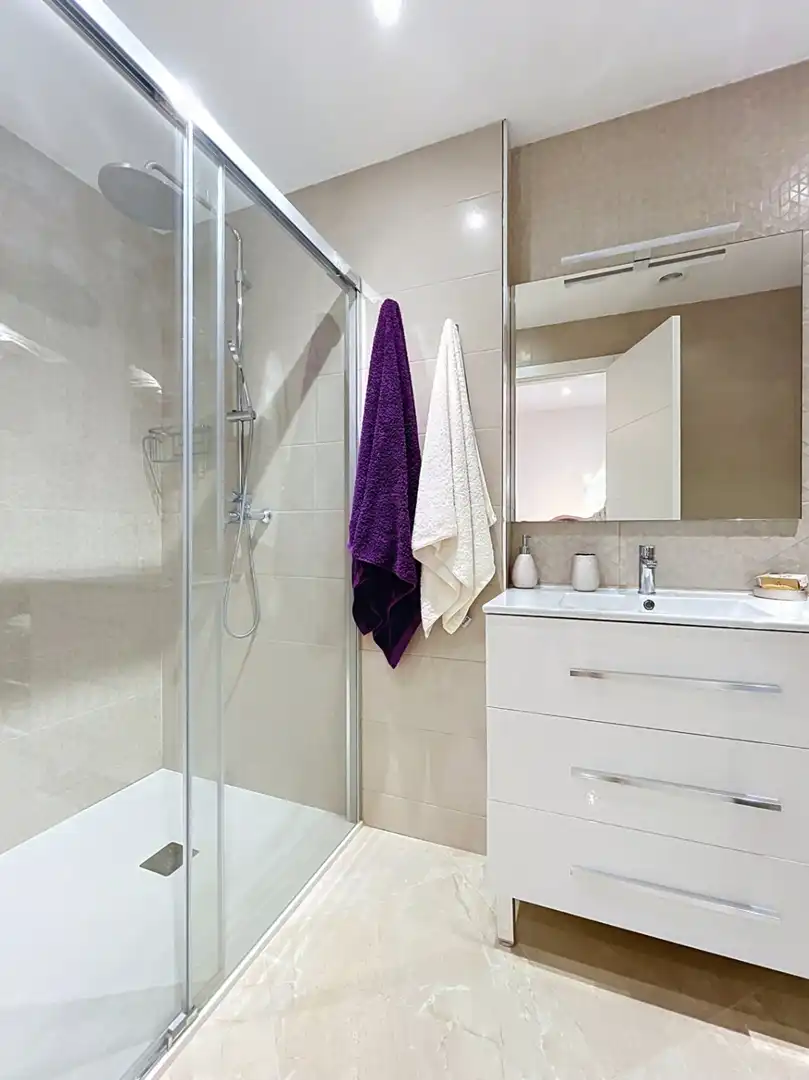 Bany de Casa o xalet en venda en Callosa d'en Sarrià amb Aire condicionat, Jardí privat i Terrassa