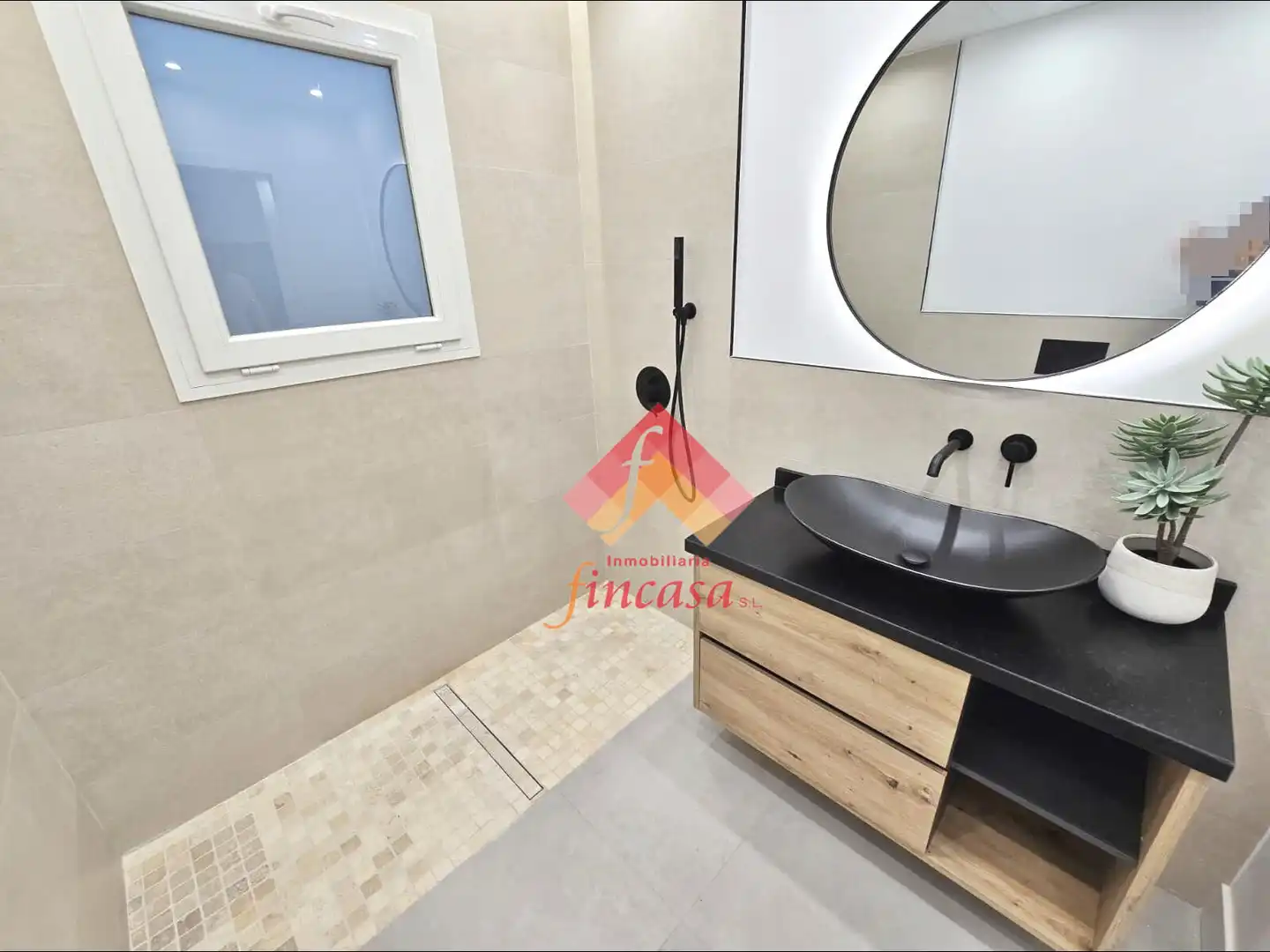 Badezimmer von Wohnung zum Verkauf in Ronda mit Klimaanlage und Möbliert