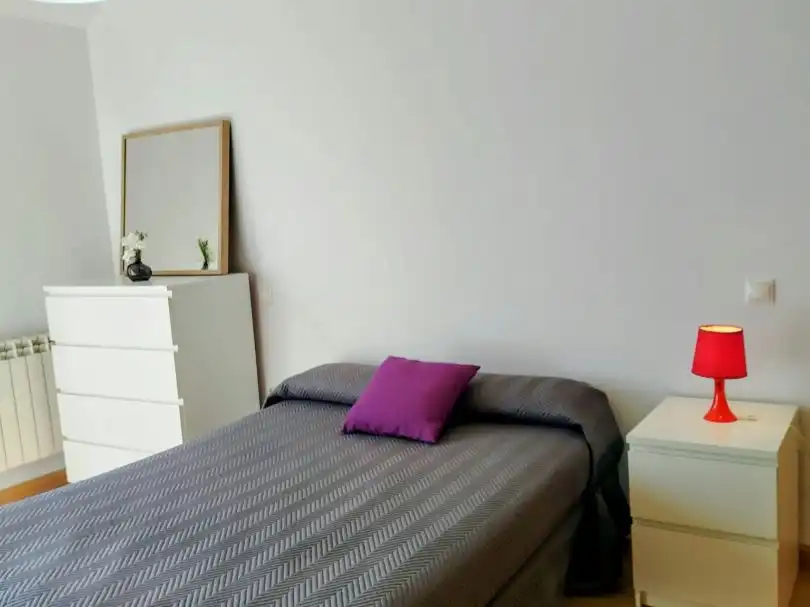 Schlafzimmer von Maisonette zur Miete in Ciudad Real Capital mit Klimaanlage, Terrasse und Balkon